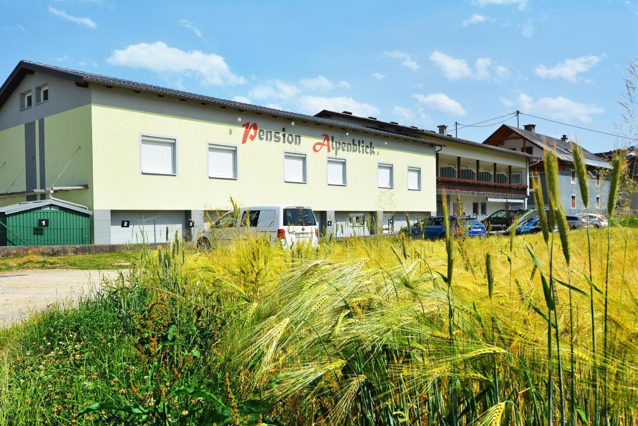 Alpenblick - Modernes Und Grosszuegiges Apartment Villach Extérieur photo